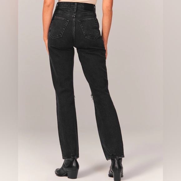 Abercrombie and Fitch Women’s black jeans. Size 28 long new with tags - Picture 4 of 4